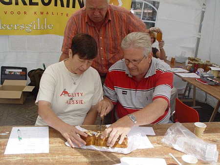 keurmeesters van de honingbaksels