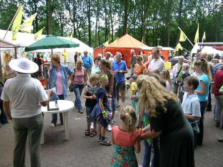 De marktverloting met vele prachtige prijzen, ondermeer aangedragen door de aanwezige standhouders