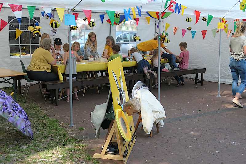 Imkervereniging Zuidlaren - Kindertent   (klik voor vergroting)