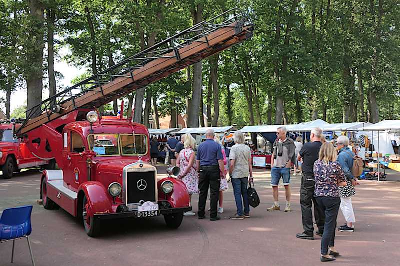 Ladderwagen van de Historische Brandweer Vrienden en Voertuigen   (klik voor vergroting)